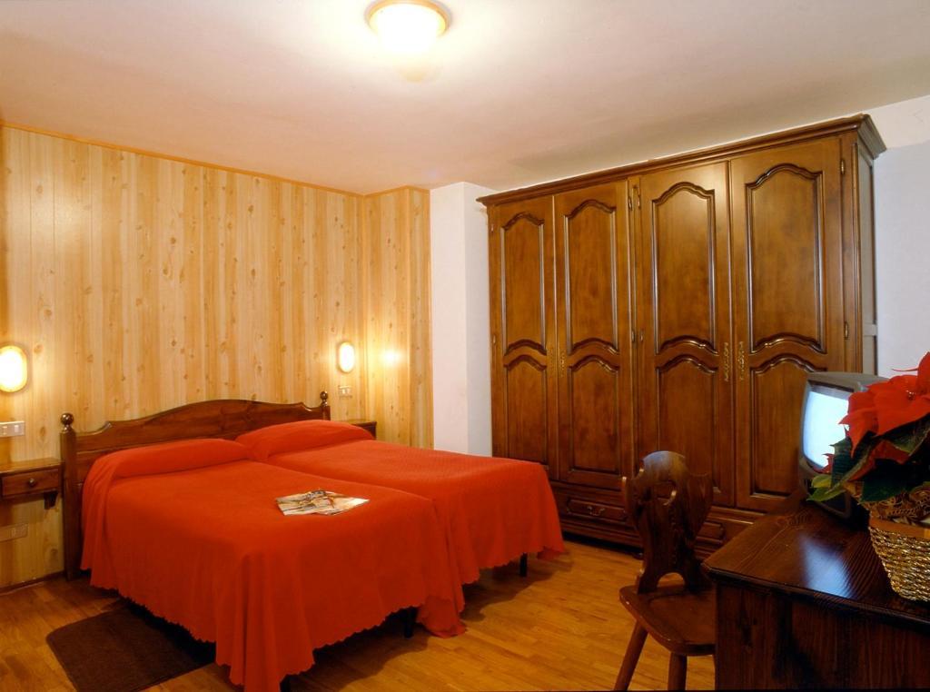 Hotel Florian Nus Kamer foto