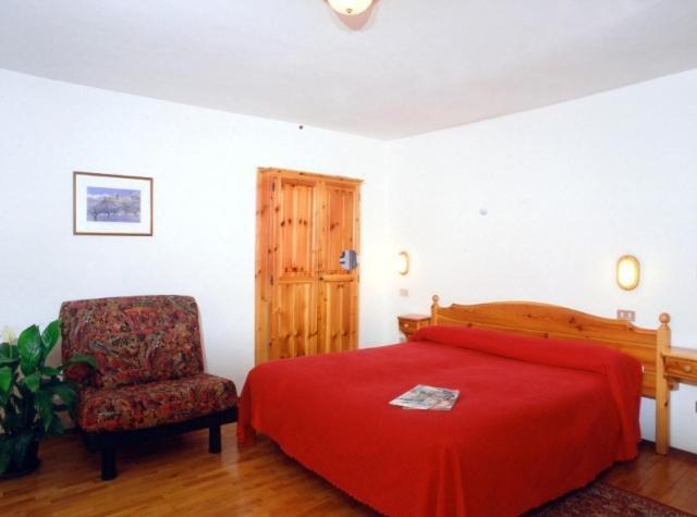 Hotel Florian Nus Kamer foto