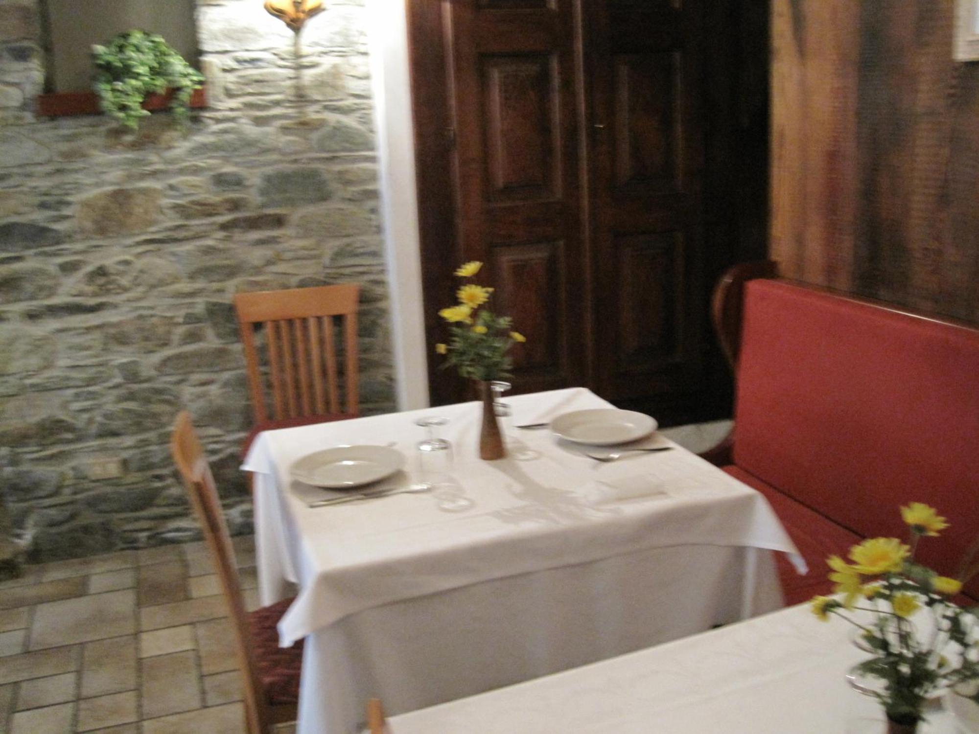 Hotel Florian Nus Buitenkant foto