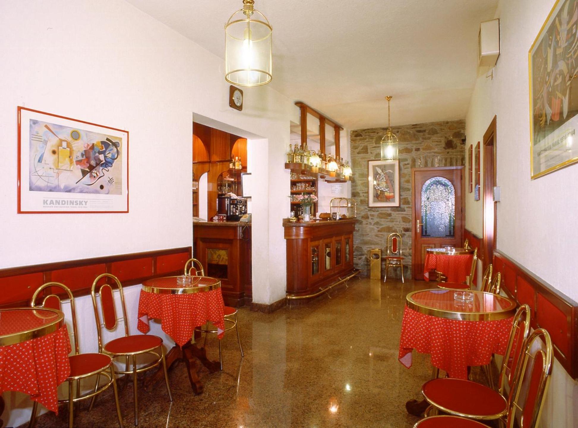 Hotel Florian Nus Buitenkant foto